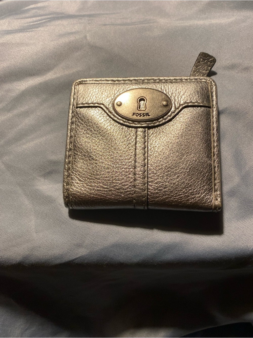 Women’s Fossil Marlow Metallic Leather Mini Bifold Wallet.